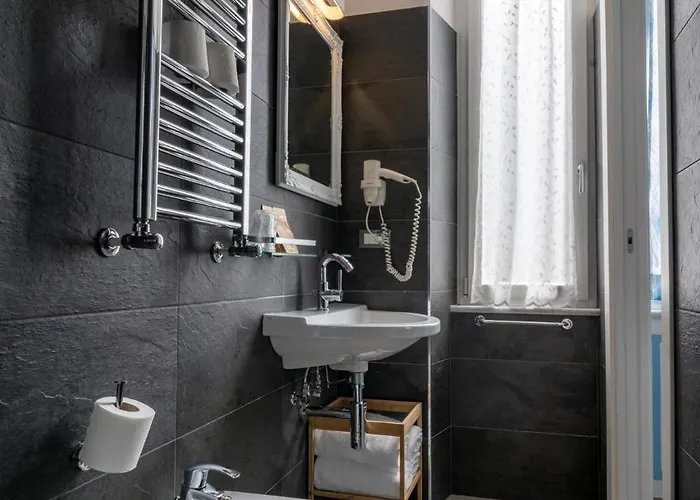 Gasthuis Teresa & La Spezia