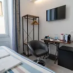泰瑞莎客房和套房旅馆 招待所